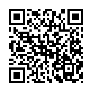 腰间一条白色玉带将整件衣服连在一起二维码生成