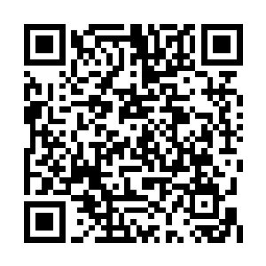 自己在南州和萧眉的大哥萧秋鹏一起喝酒的时候二维码生成