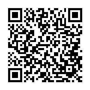 自己通缉犯的身份估计在自己离开阿德莱斯商团后不久就暴露了二维码生成