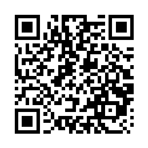 自觉自己赢定了的蚩圣双手摆出了握棍的动作二维码生成