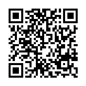 至于秦宇则是站在一旁在心里嘀咕着什么二维码生成