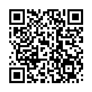 至少他努力想给他们俩配备一种比手枪威力大二维码生成