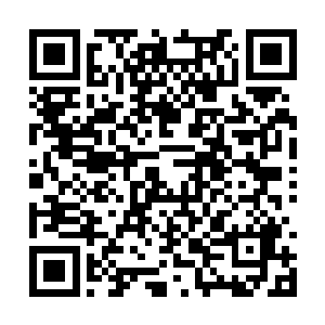 至少绝不能穿着类似的战袍在白老大面前晃来晃去二维码生成