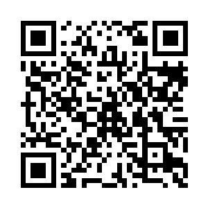 艾琳对着梁栋小声说完了什么状况之后二维码生成