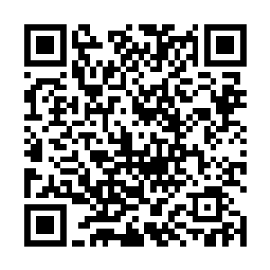 艾芙隆为这部爱情电影注入了浓厚的五十年代怀旧韵味二维码生成