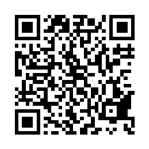 芮阁出门的时候邵华刚刚气喘吁吁地跑完三圈二维码生成