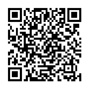 花久久拿起那碗粥喝了一口才把嘴里的包子全都咽了下去二维码生成