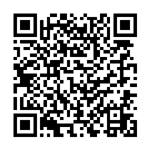 花如令期待地将手指移得都快触摸到花满楼的鼻子二维码生成