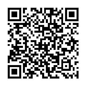 苏亚雷斯和库伊特两个人的防守压力就没那么大了二维码生成