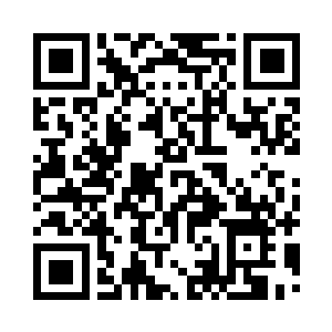 苏凡多日未笑的脸上总算露出了一点笑容二维码生成