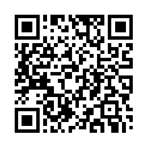 苏凡此刻紧紧的拿着手中的黑色匕首二维码生成