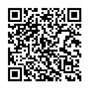 苏凡的车子也是很快的便到了平云山的山脚之下二维码生成