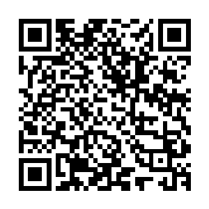 苏凡等人已经能感受到那男子眼中的感受到一阵阵巨大的威压二维码生成