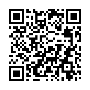 苏叶将裴新玉和赵泽两人从车顶上解开二维码生成