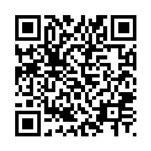 苏妙妙的鼻嘴里还在往外喷着哈气二维码生成