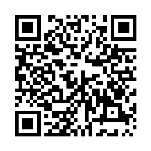 苏林默默的坐在这破烂不堪的瓦房顶上二维码生成