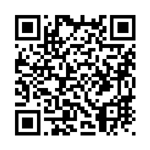 苏燕青面颊浮起一抹明媚的桃红色二维码生成