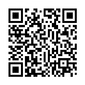 苏爸再也顾不上还立在女儿身旁的那两个男人二维码生成