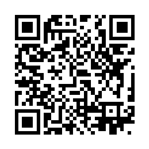 苏落无奈的看着眼前这群纷纷劝阻的人二维码生成