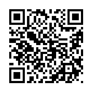 苏蕖灰色的眼眸充满阴冷的锐利之气看向他二维码生成