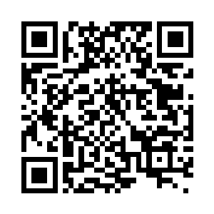 苏蕖的脑海中一瞬间浮现出那个黑暗的世界里二维码生成