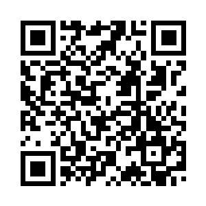 苏门立刻放开双手小心抱住巫小果二维码生成