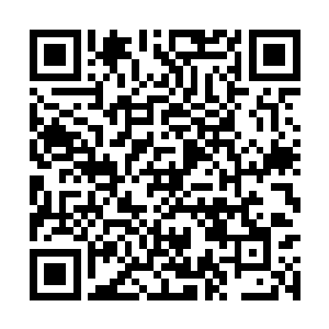 若峰扭头冲两个山寨的当家的和一众山贼大声喊道二维码生成