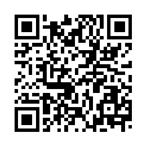 荣驰的笑容里透着些许抱歉的成分二维码生成