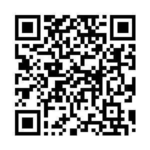 荧光石幽暗的光线照出空荡荡的石室二维码生成