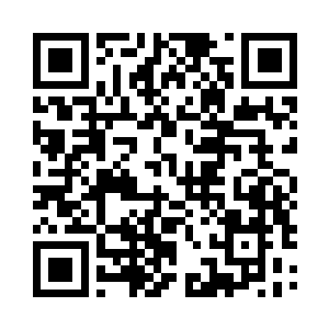 莫小鱼从自己的手机里调出来照片传给了苏菲二维码生成