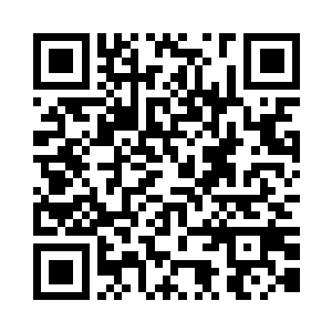 萧天熠看着眼中闪烁慧黠光芒的樱樱二维码生成