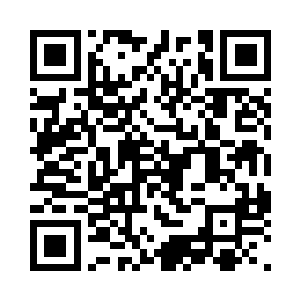 萧天熠见樱樱的目光定定地盯着那块玉二维码生成