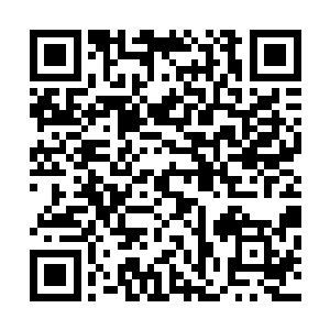 萧易便完全的全身心的投入到了一个接一个的手术患者身上二维码生成
