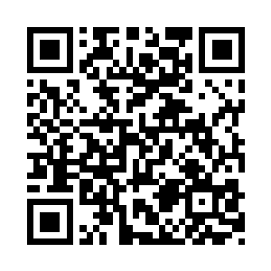 蒂姆・库克的两条眉毛已经整个拧在了一起二维码生成