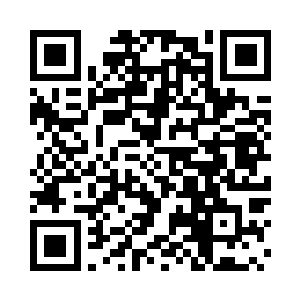 蓝妈妈看着玉熙用调羹舀了一勺子想喂枣枣喝二维码生成