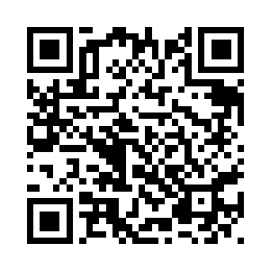 薄荷伸出手轻轻拍了拍男人的肩膀二维码生成