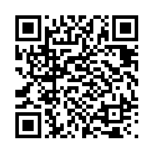 薛宋官任由呼延猱猱那一刀劈在肩头二维码生成