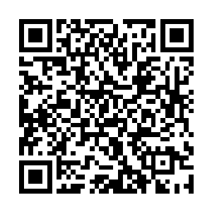 虎啸天狠狠的盯着面前还在优哉游哉吃着烧烤的苏凡二维码生成