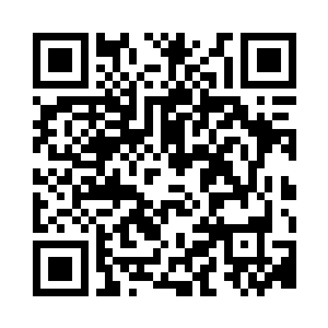 虎视眈眈的看着下方那一群呆若木鸡之人二维码生成