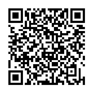 虚空之中的封灵石再一次爆射出一道刺眼的白色的光芒二维码生成