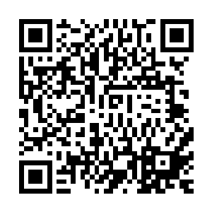 虚空战舰的周围的玄妙的符文也猛地爆发出一道道刺眼的光芒二维码生成