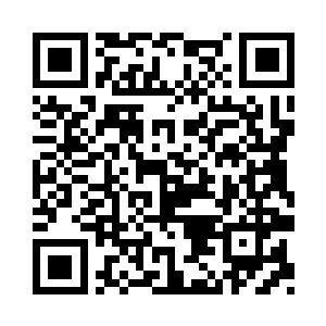 虽然从众人的私语里知道老者定是不凡二维码生成