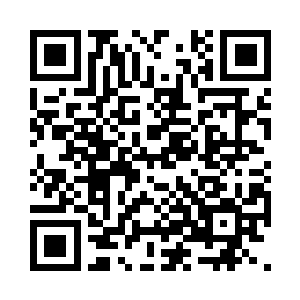 虽然他们的西装下摆把腰部遮掩的很紧实二维码生成