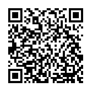 虽然因为那天被丁二狗堵在公寓房里的事情他一直没有原谅她二维码生成