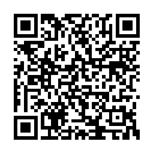 虽然如今的那把雷电巨剑在紫烟空间内变得无形二维码生成