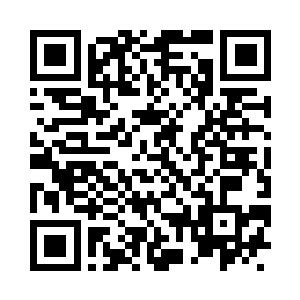 虽然自己也拥有铁血异形的外骨骼装甲和长尾二维码生成