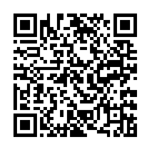 虽然说带着手套但是依旧还是能够感触到其中的寒意二维码生成