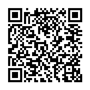 虽然说找到厉倾城并且做掉她是他们眼前迫切需要做的事情二维码生成