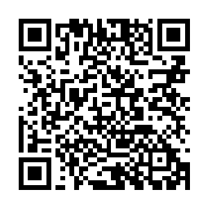 虽然这部戏是他在名义上正式担纲执导的第一部戏二维码生成