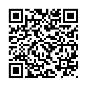 蛇君的妹妹用同样尖利的声音应和二维码生成